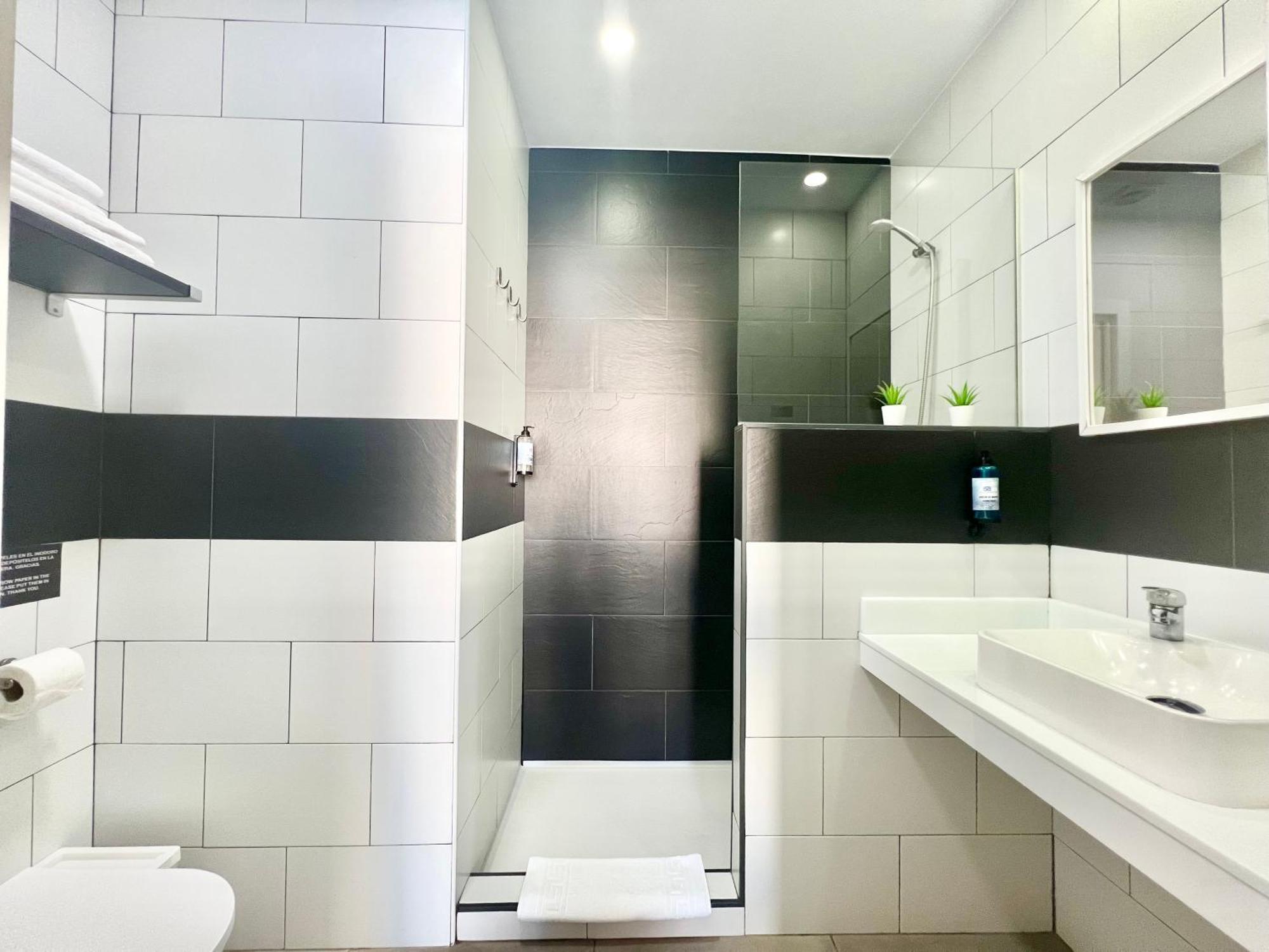 Dori Rooms Hostal タリファ エクステリア 写真